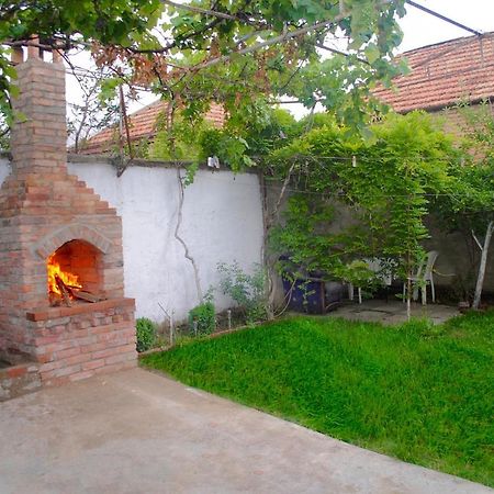 Big Three Apartments In Avlabari, Old Tbilisi Ngoại thất bức ảnh